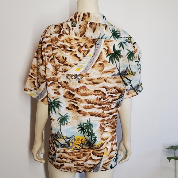 Vintage 70s Hawaiian Tiki Shirt - Picture 5 of 6